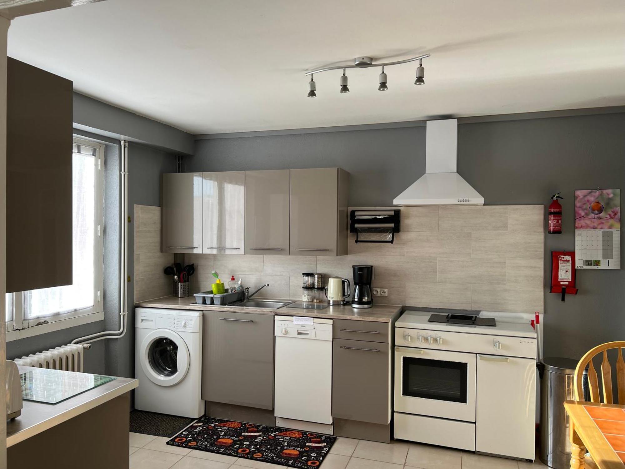 Gite Du St Martin Apartamento Oradour-Fanais Exterior foto